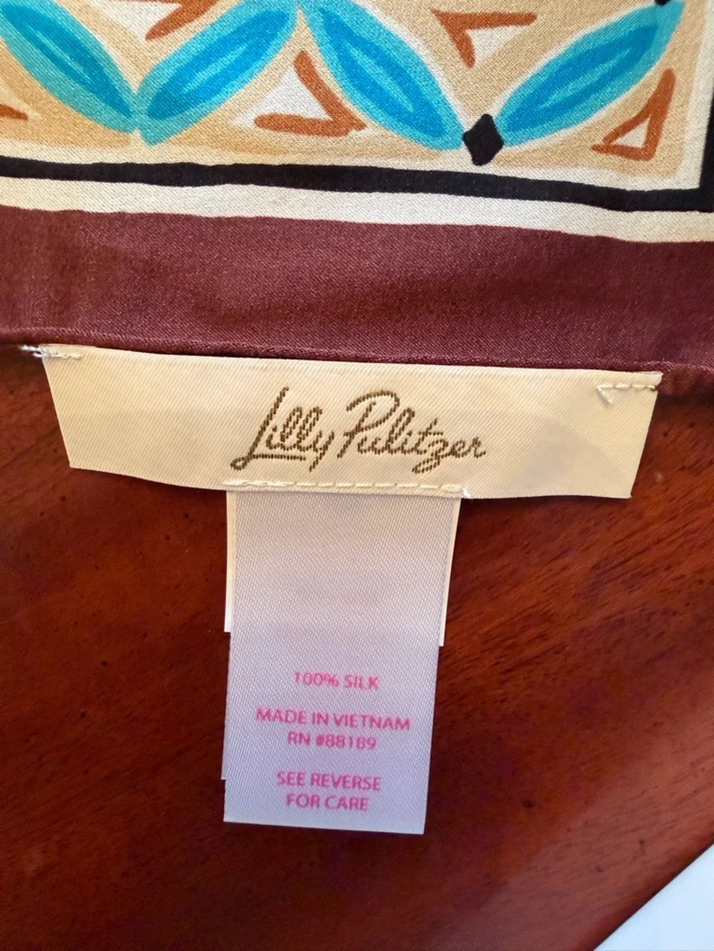 NWT Rare Lilly Pulitzer Lilly’s Zoo Silk Scarf Club Lilly Exclusive - Picture 6 of 14